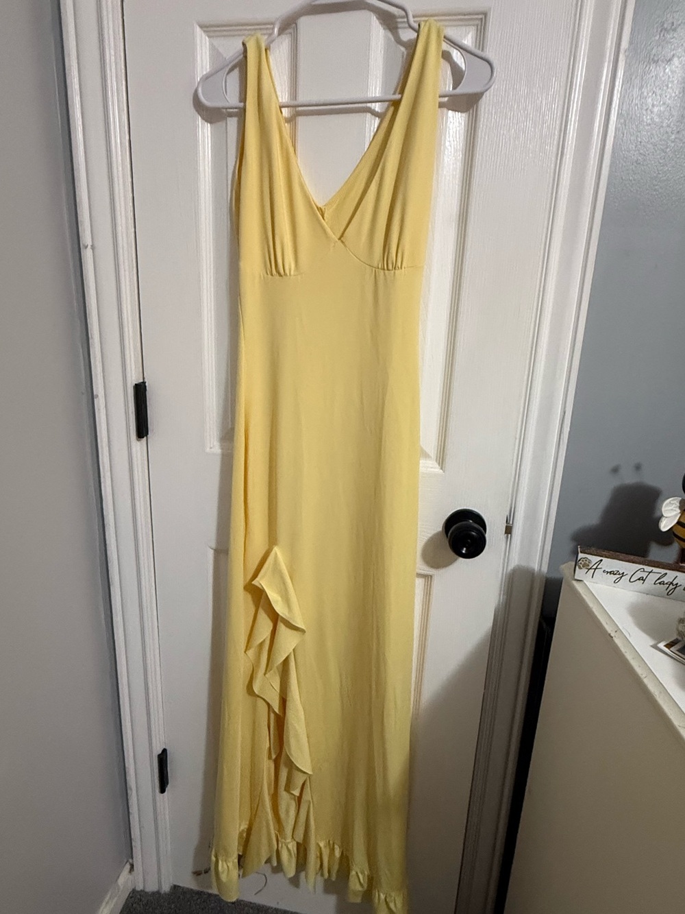 Sleeveless Yellow V-Neck Ruffle Maxi Dress